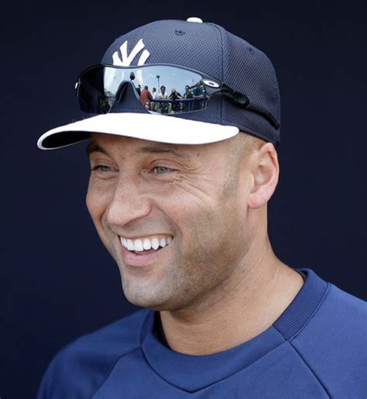 13 best Derek Jeter Sunglasses images on Pinterest Derek jeter, Eye