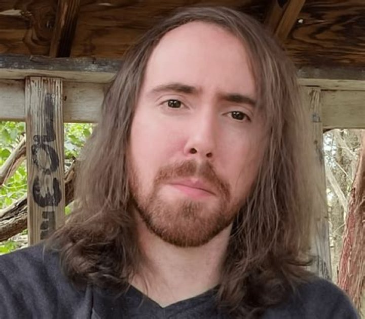 Asmongold Bio & Wiki Net Worth, Age, Height & Weight