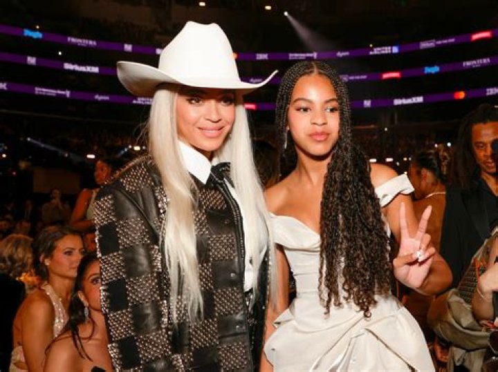 Beyoncé's Stunning Texas Hold 'Em Outfit: A Style Statement At The Tables