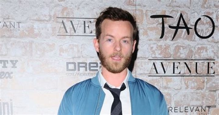Christopher Masterson Net Worth and Know his Sources, career, affairs