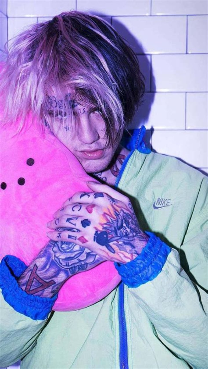 Compartir 42+ imagen lil peep portadas Thptnganamst.edu.vn