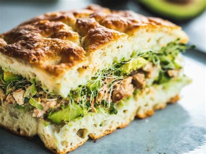 Discovering The Avocado Bun: A Trendy Culinary Delight