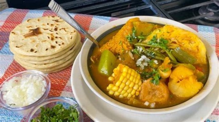 Discovering The Flavors Of El Salvador: Salvadoreña Cerca De Mí