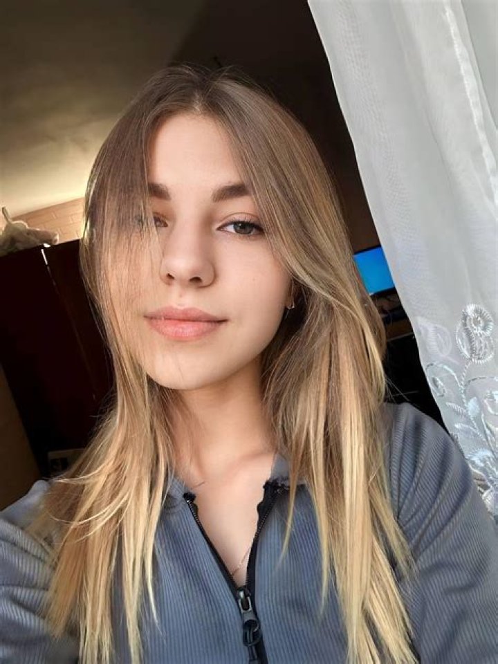 Discovering The Real 6ar6ie: A Glimpse Of Her Beauty Without Makeup