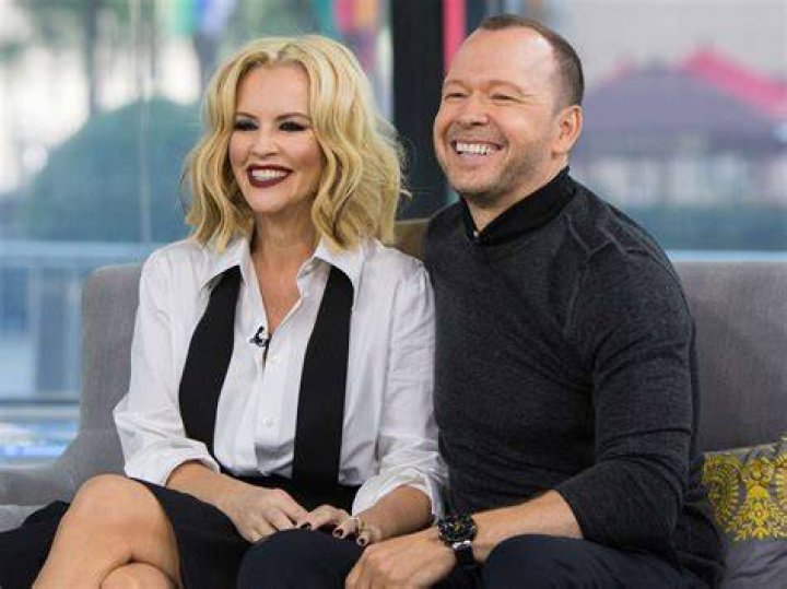 Donnie Wahlberg & Jenny McCarthy 5 schnelle Fakten, die man wissen