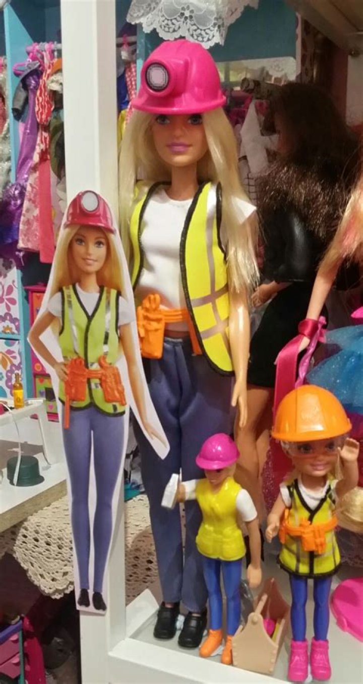 Exploring The Iconic Barbie Movie Construction Worker Scene