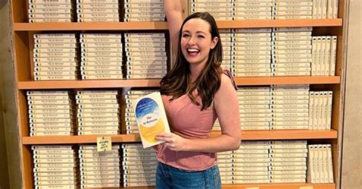 Hadley Vlahos Shares She's Getting a Divorce