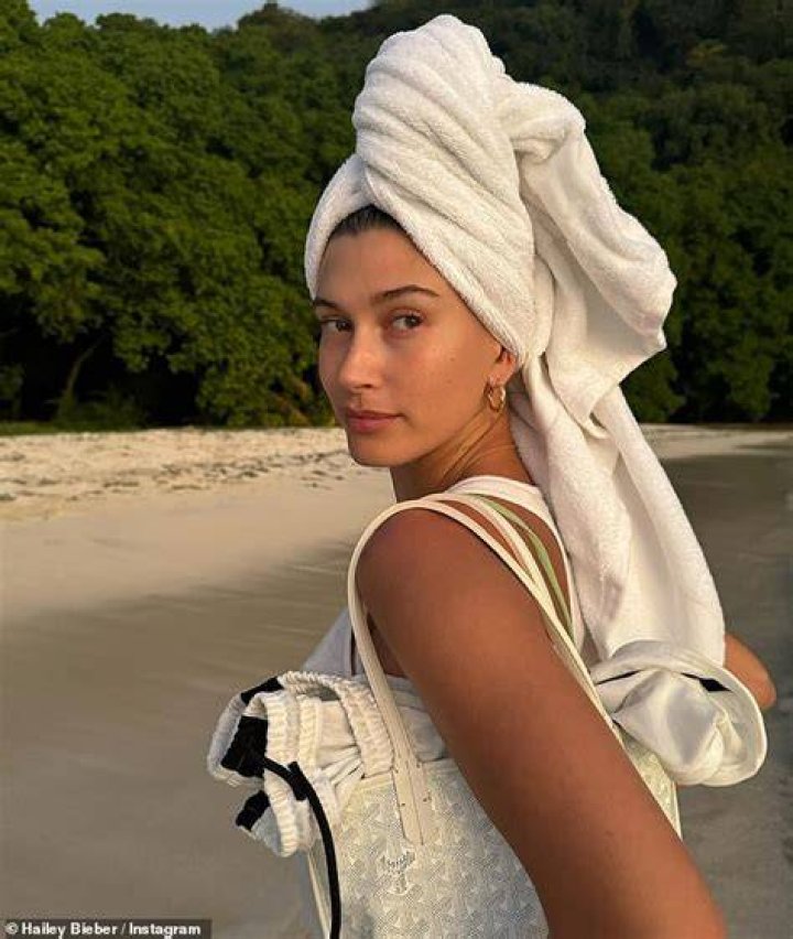 Hailey Bieber Hottest Bikini Pictures One Of Sexy Model In The World