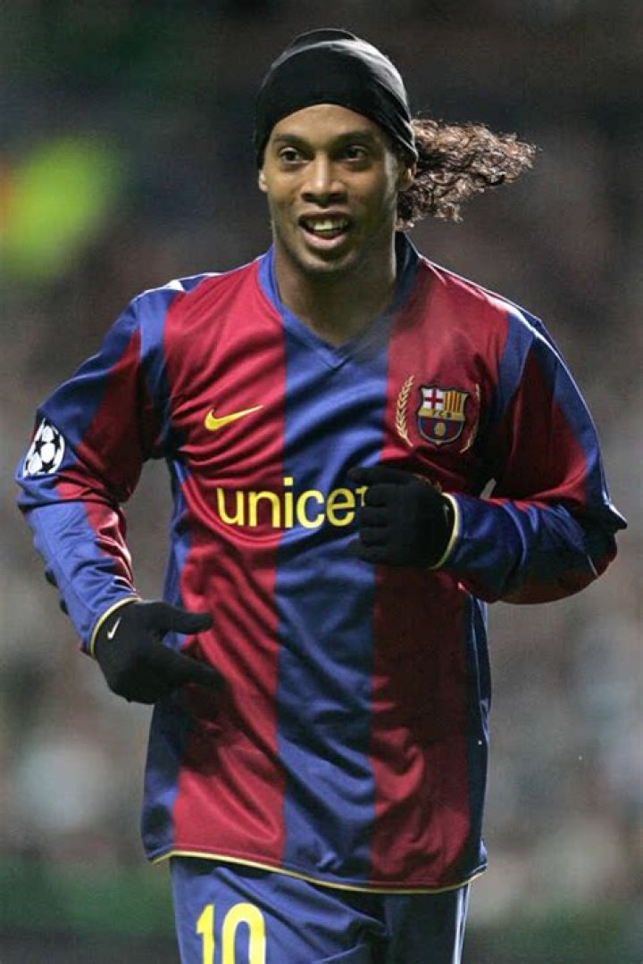 How Tall Is Ronaldinho