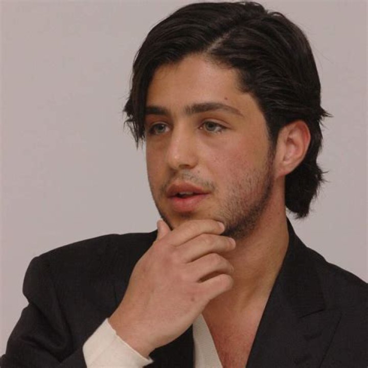 Josh Peck's Weight Loss Unveils Dark Side Of Addiction