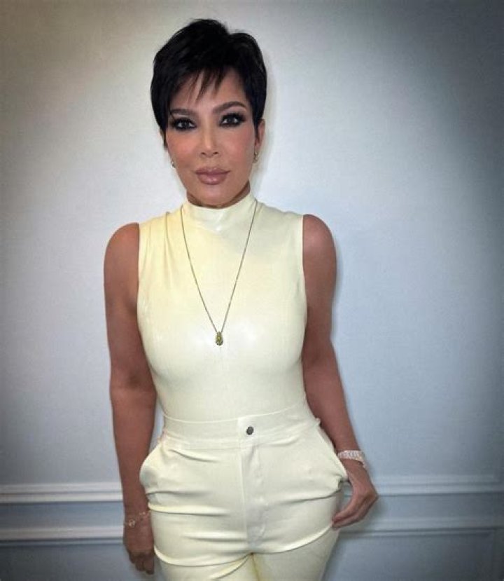 Kris Jenner Shows Off Bikini Body At 61 [PHOTO] IBTimes