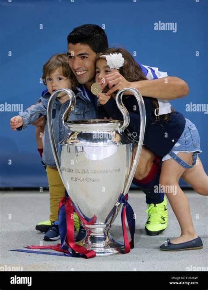 Luis Suarez marks his daughter's 11th birthday in style (Photos