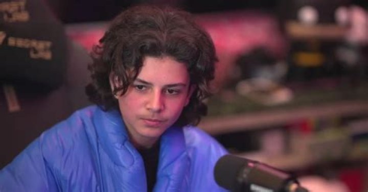 Matan Even "Bill Clinton Kid" SHUTS DOWN OnlyFans Model "Name 10 Books