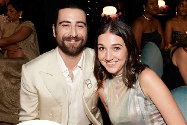 Noah Kahan Wife To Be Brenna Nolan Kids And Family
