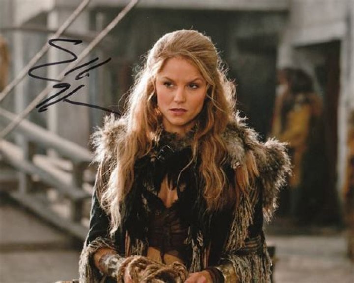 Saxa Spartacus, Ellen hollman, Spartacus vengeance