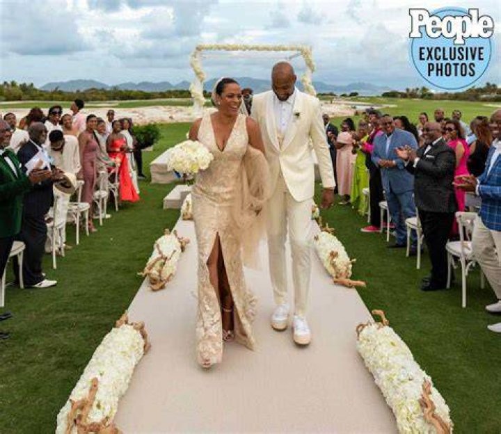 Shaunie O'Neal Marries Pastor Keion Henderson In Anguilla Ceremony