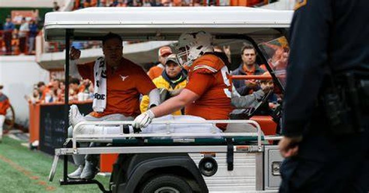 Steve Sarkisian provides injury updates on three Texas players