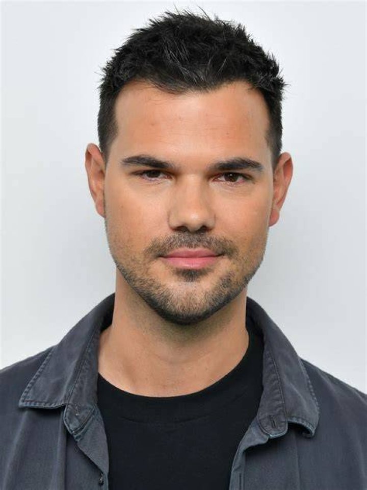 Taylor Lautner Pictures Rotten Tomatoes