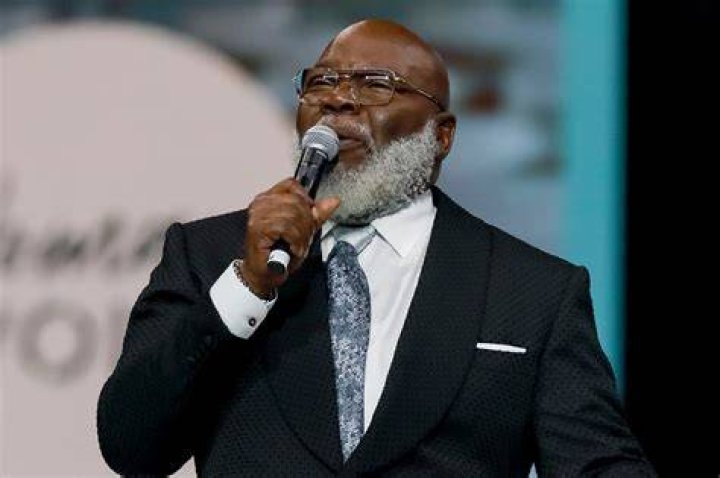 T.D. Jakes Restores Pastor Who Stepped Down After Allegations of Affair