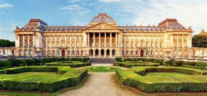 The Grandeur Of The Largest Palace In The World