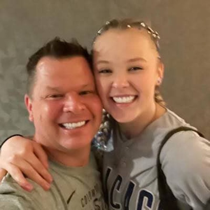 Tom Siwa Bio, Age, Net Worth, Height, Married, Career, Facts