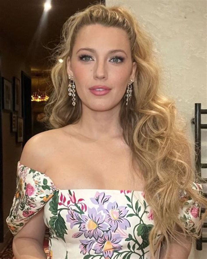 Unraveling The Beauty Of Blake Lively Curls