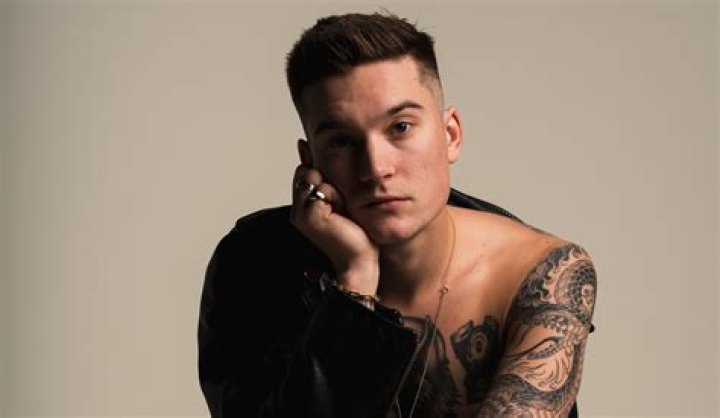 Unveiling The Dynamic Duo: Sara Beth And Cameron Whitcomb