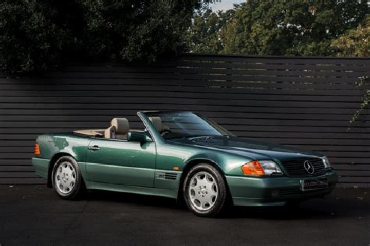 Why The R129 SL was 'The Diana Mercedes' &mdash; AutoMuse